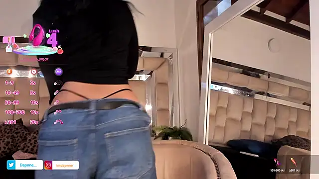 Dapnne  online show from September 2025 12:28:02 PM