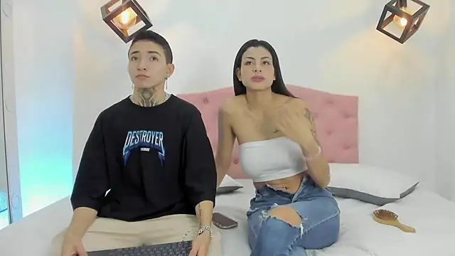 Tinny and Candy online show from January 2025 01:31:01 PM