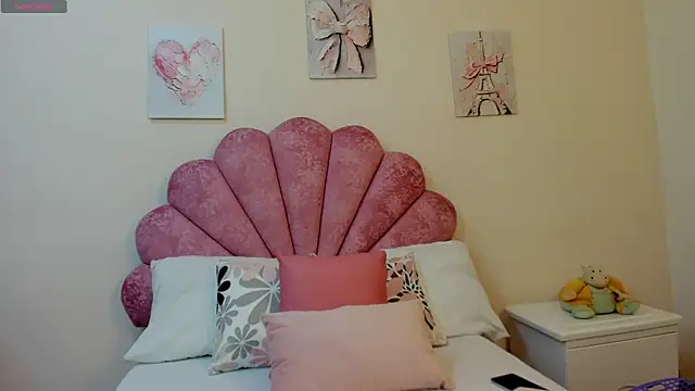 MilaaAdams online show from May 2026 11:29:01 AM