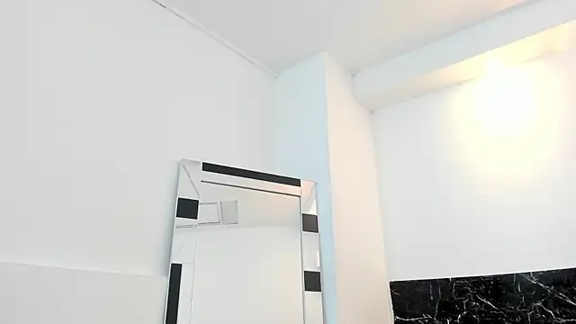 Juliabadlee online show from February 2025 03:34:02 AM