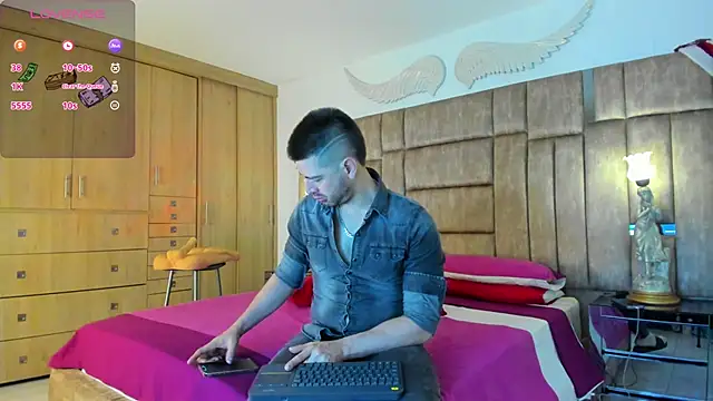 petterwilly1 online show from December 2024 01:16:02 PM