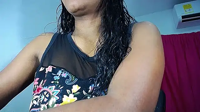 Snapshot of Sashabreck chatting on June 2026 02:48:01 AM Sashabreck online show from June 2026 02:48:01 AM