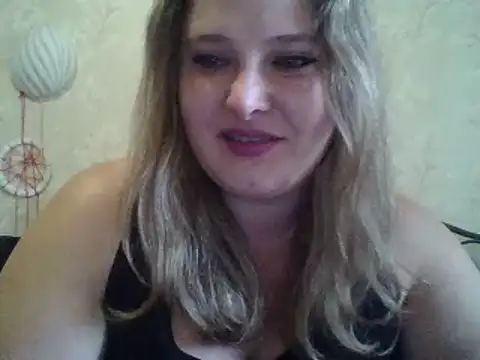 ParisMimi online show from October 2025 09:34:02 AM