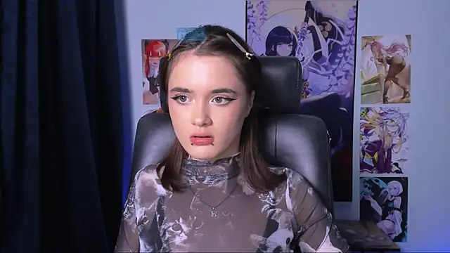 Snapshot of liana_kisses chatting on December 2024 02:20:01 AM liana kisses online show from December 2024 02:20:01 AM