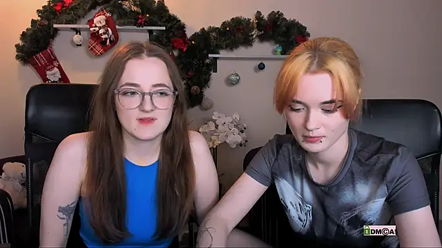Snapshot of liana_kisses chatting on January 2025 10:52:01 PM liana kisses online show from January 2025 10:52:01 PM