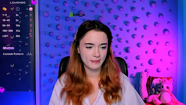 liana kisses online show from November 2025 08:43:01 PM