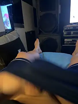 Snapshot of MatthewEmme chatting on October 2025 11:07:01 PM MatthewEmme online show from October 2025 11:07:01 PM