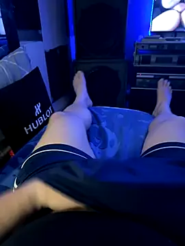 Snapshot of MatthewEmme chatting on November 2025 12:21:01 AM MatthewEmme online show from November 2025 12:21:01 AM