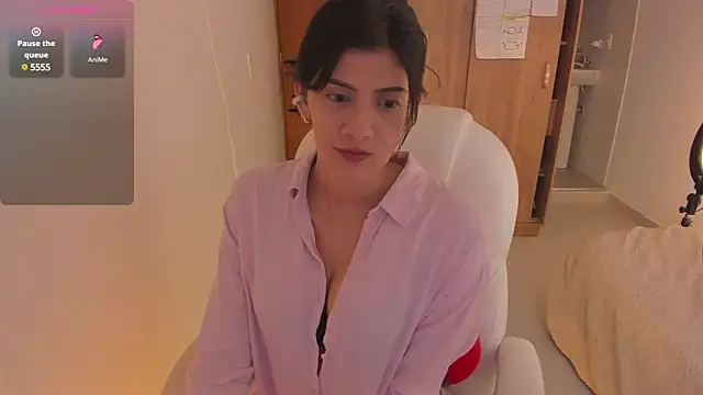 Snapshot of misstoya chatting on December 2024 11:45:01 PM misstoya online show from December 2024 11:45:01 PM