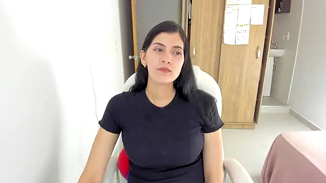 Snapshot of misstoya chatting on January 2025 12:35:02 AM misstoya online show from January 2025 12:35:02 AM