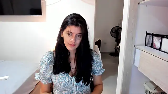 Snapshot of misstoya chatting on September 2025 04:40:01 PM misstoya online show from September 2025 04:40:01 PM