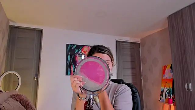 martinaaricci online show from December 2024 02:11:01 PM