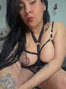 Snapshot of bigboobsrose1 chatting on May 2026 10:23:02 AM bigboobsrose1 online show from May 2026 10:23:02 AM