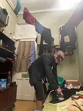 Ariel Ari online show from October 2025 11:24:02 PM