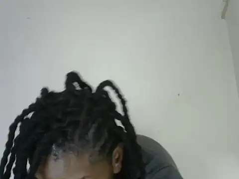 Snapshot of Pretty-emmie chatting on February 2025 06:41:02 PM Pretty-emmie online show from February 2025 06:41:02 PM