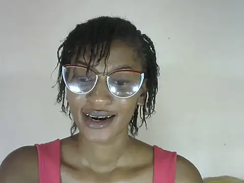 Snapshot of Pretty-emmie chatting on September 2025 07:10:02 AM Pretty-emmie online show from September 2025 07:10:02 AM