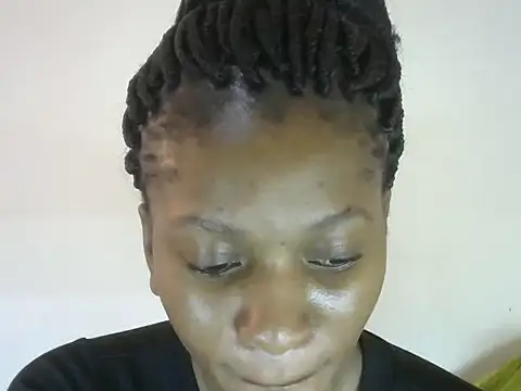 Snapshot of Pretty-emmie chatting on September 2025 01:13:01 PM Pretty-emmie online show from September 2025 01:13:01 PM