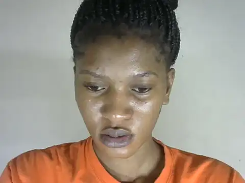 Snapshot of Pretty-emmie chatting on October 2025 04:08:02 AM Pretty-emmie online show from October 2025 04:08:02 AM