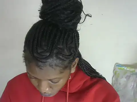 Snapshot of Pretty-emmie chatting on October 2025 05:24:02 PM Pretty-emmie online show from October 2025 05:24:02 PM