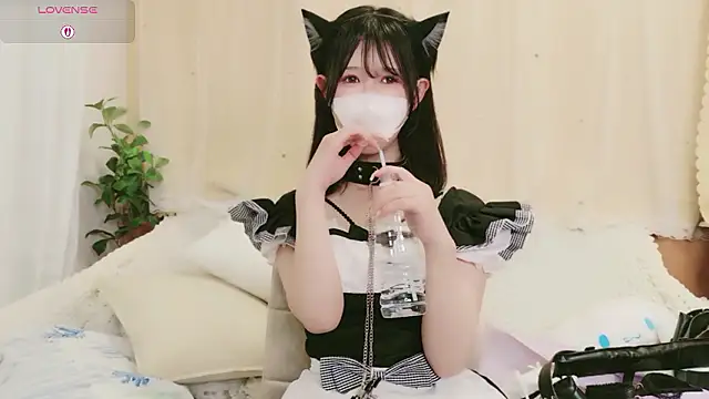 Snapshot of Conatsu chatting on May 2026 06:42:02 AM Conatsu online show from May 2026 06:42:02 AM