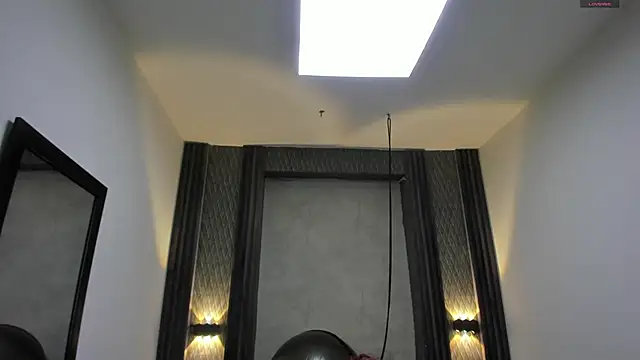 selene red  online show from September 2025 01:44:02 PM