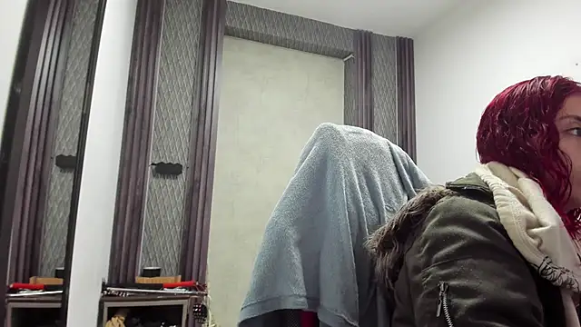 selene red  online show from April 2026 12:37:01 AM