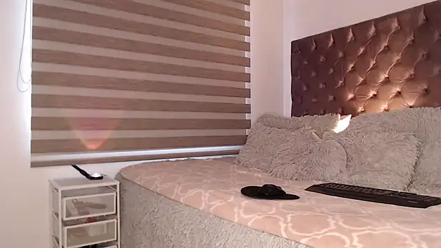 Roussmariehenao online show from October 2025 03:36:02 PM