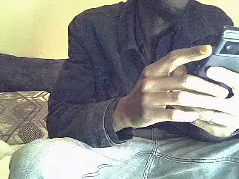 Snapshot of Delicious-D chatting on January 2025 07:27:01 PM Delicious-D online show from January 2025 07:27:01 PM