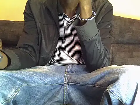 Snapshot of Delicious-D chatting on February 2025 07:23:01 PM Delicious-D online show from February 2025 07:23:01 PM