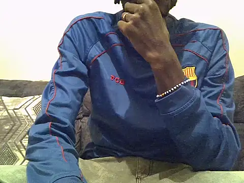 Snapshot of Delicious-D chatting on March 2025 07:48:01 PM Delicious-D online show from March 2025 07:48:01 PM