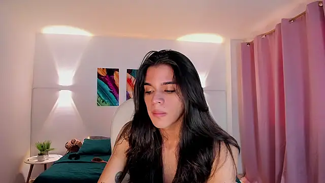 Snapshot of NoahCasstro chatting on December 2024 10:30:02 PM NoahCasstro online show from December 2024 10:30:02 PM