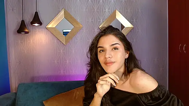 Snapshot of NoahCasstro chatting on December 2024 10:37:01 PM NoahCasstro online show from December 2024 10:37:01 PM