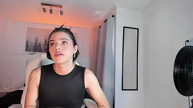 Snapshot of NoahCasstro chatting on January 2025 07:39:02 PM NoahCasstro online show from January 2025 07:39:02 PM