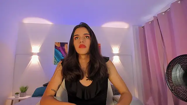 Snapshot of NoahCasstro chatting on February 2025 02:18:01 PM NoahCasstro online show from February 2025 02:18:01 PM