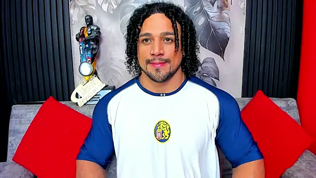 MikeEstevess online show from January 2026 12:31:01 PM