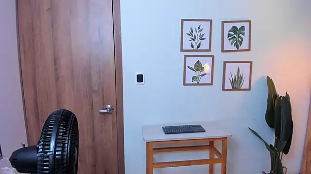 jacob-coper online show from November 2025 03:18:02 AM