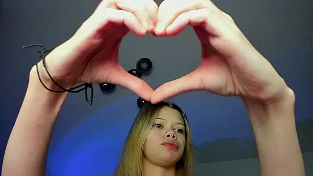 chansetolove online show from January 2025 01:47:01 PM