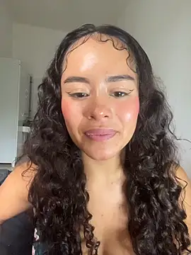 Marie Rose online show from October 2025 03:54:02 PM