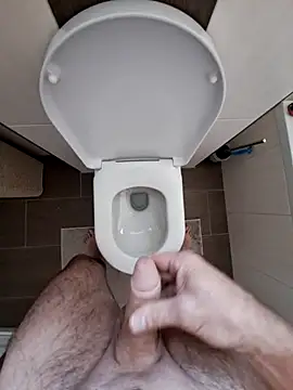 Snapshot of oldermanforwomen chatting on December 2025 09:29:02 AM oldermanforwomen online show from December 2025 09:29:02 AM