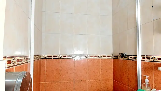 emma alice  online show from March 2026 12:12:01 PM