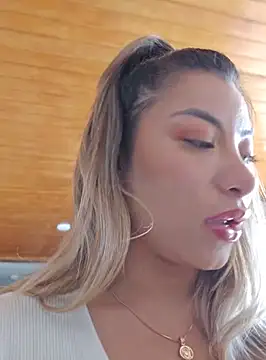 Karen San Miguel online show from February 2025 05:57:02 PM