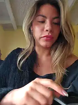 Karen San Miguel online show from October 2025 06:46:02 PM