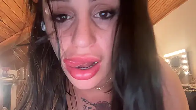 JeSuisUnTapin online show from October 2025 11:12:02 PM