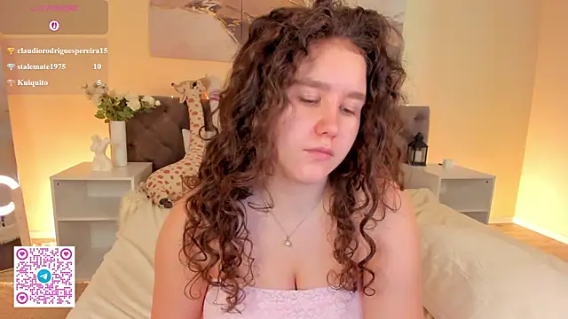 Snapshot of Ariella_Sol chatting on June 2026 07:14:02 AM Ariella Sol online show from June 2026 07:14:02 AM