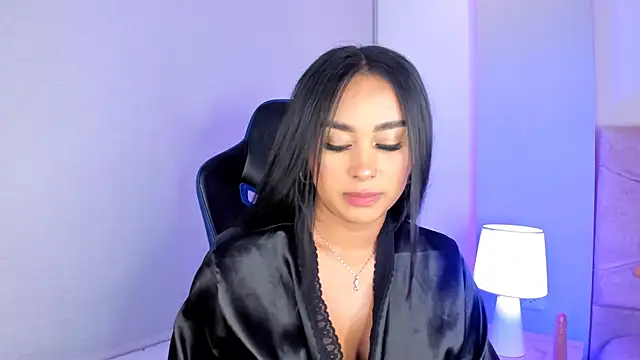 Snapshot of Cameliaa_Smiith chatting on February 2025 08:59:02 AM Cameliaa Smiith online show from February 2025 08:59:02 AM