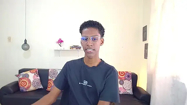 Snapshot of maiki18_ chatting on January 2025 01:35:02 PM maiki18 online show from January 2025 01:35:02 PM