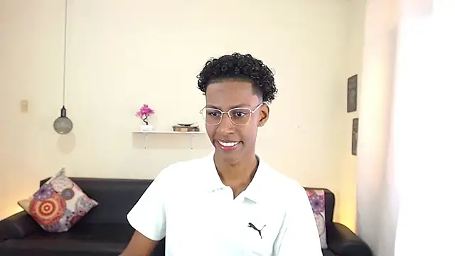 Snapshot of maiki18_ chatting on March 2025 01:49:01 PM maiki18 online show from March 2025 01:49:01 PM