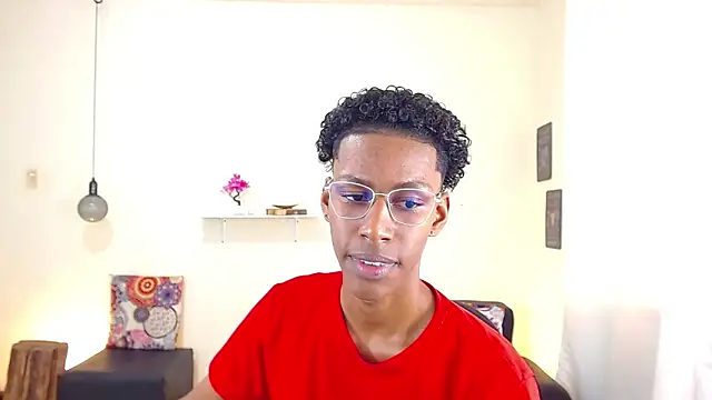 Snapshot of maiki18_ chatting on March 2025 07:58:02 PM maiki18 online show from March 2025 07:58:02 PM