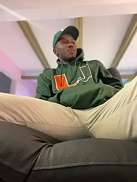 Snapshot of JamesParck chatting on January 2025 12:05:01 PM JamesParck online show from January 2025 12:05:01 PM