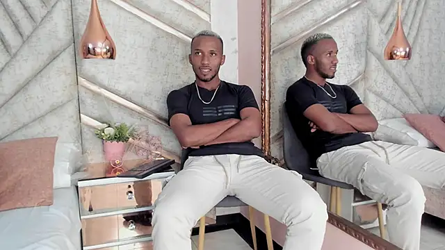 Snapshot of JamesParck chatting on February 2025 06:31:01 PM JamesParck online show from February 2025 06:31:01 PM